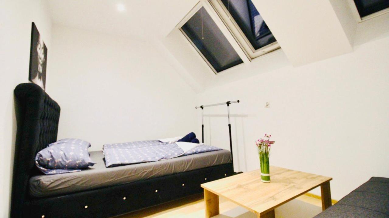 Cozy In Center Dw19 Habitación en casa particular Viena